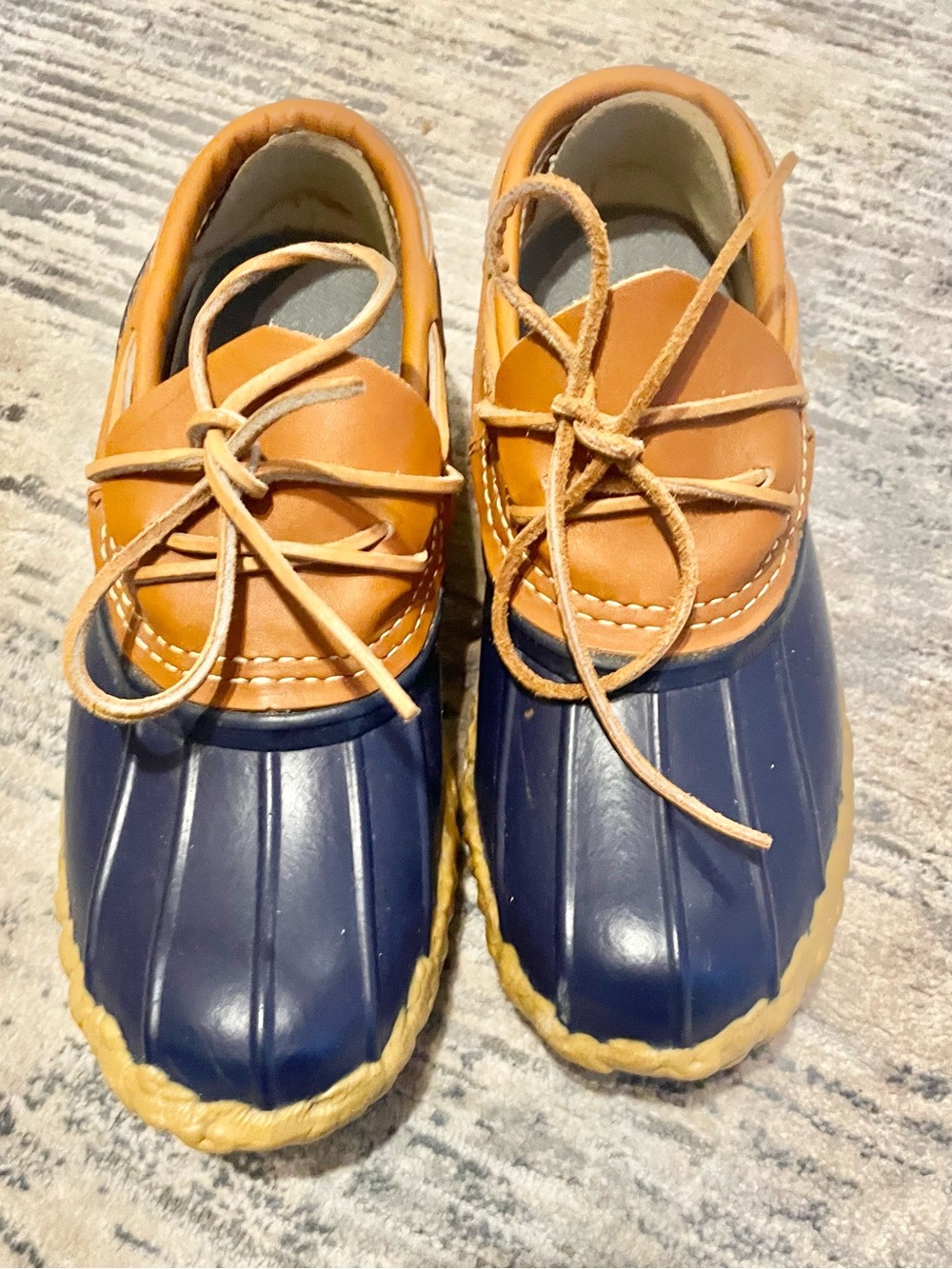 LL Bean Waterproof Low Top Duck Boots Shoes Size 9 Women’s- EUC